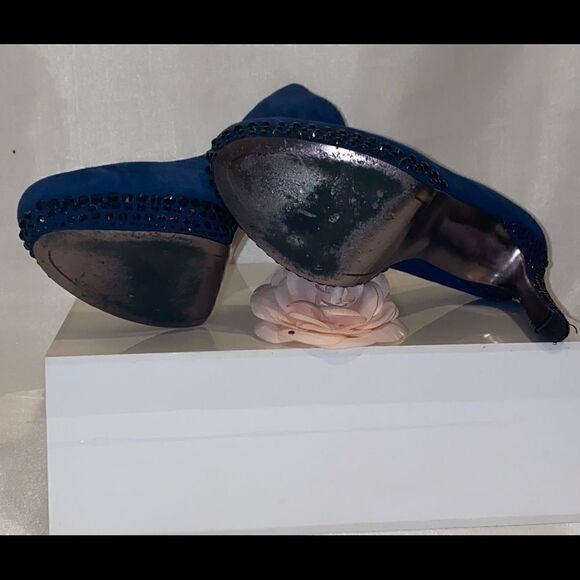 Joan & David Heels   - Picture 6 of 6